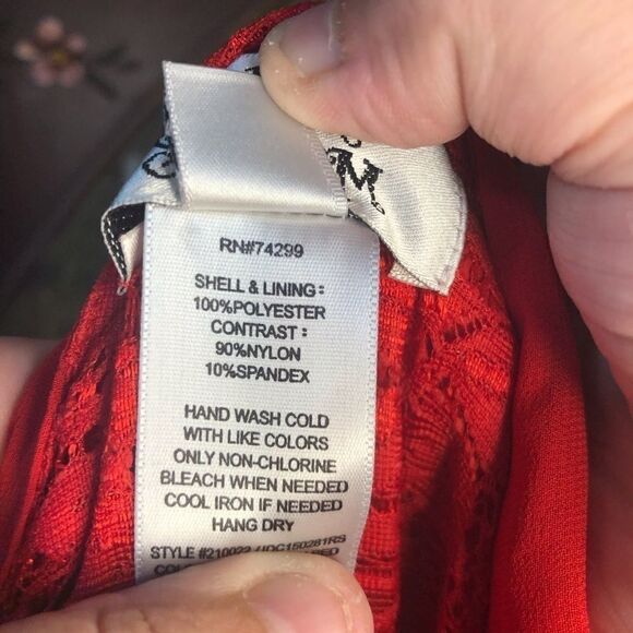 Sweet Storm Woman’s Red Lace MIDI Dress M NWOT - Picture 9 of 9